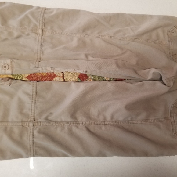 Abercrombie Capris - Size M - Picture 8 of 10